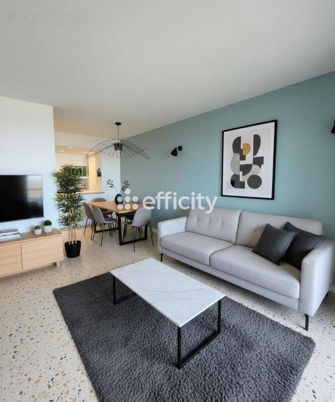 Appartement à GRIMAUD