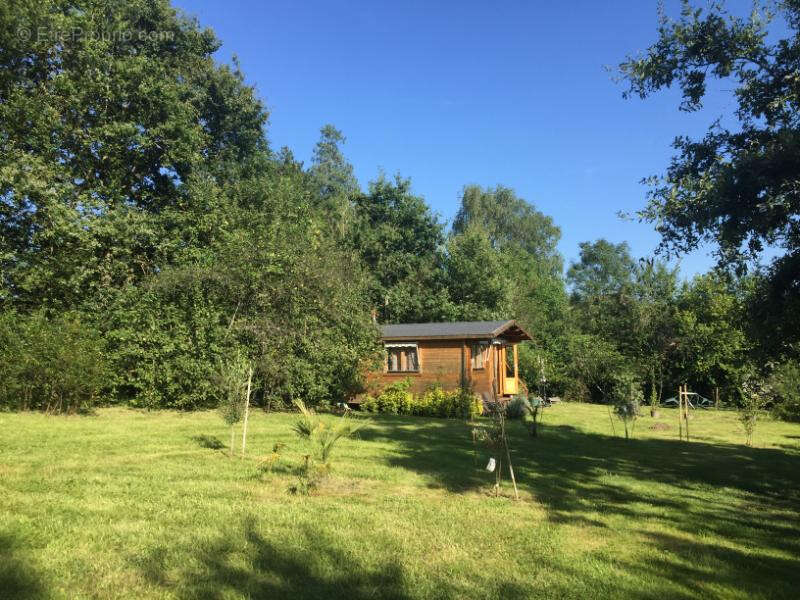 Terrain viabilisé  1600 mètres avec chalet sur pilotis - Havre de paix au coeur du Parc naturel du Morvan - photo 2
