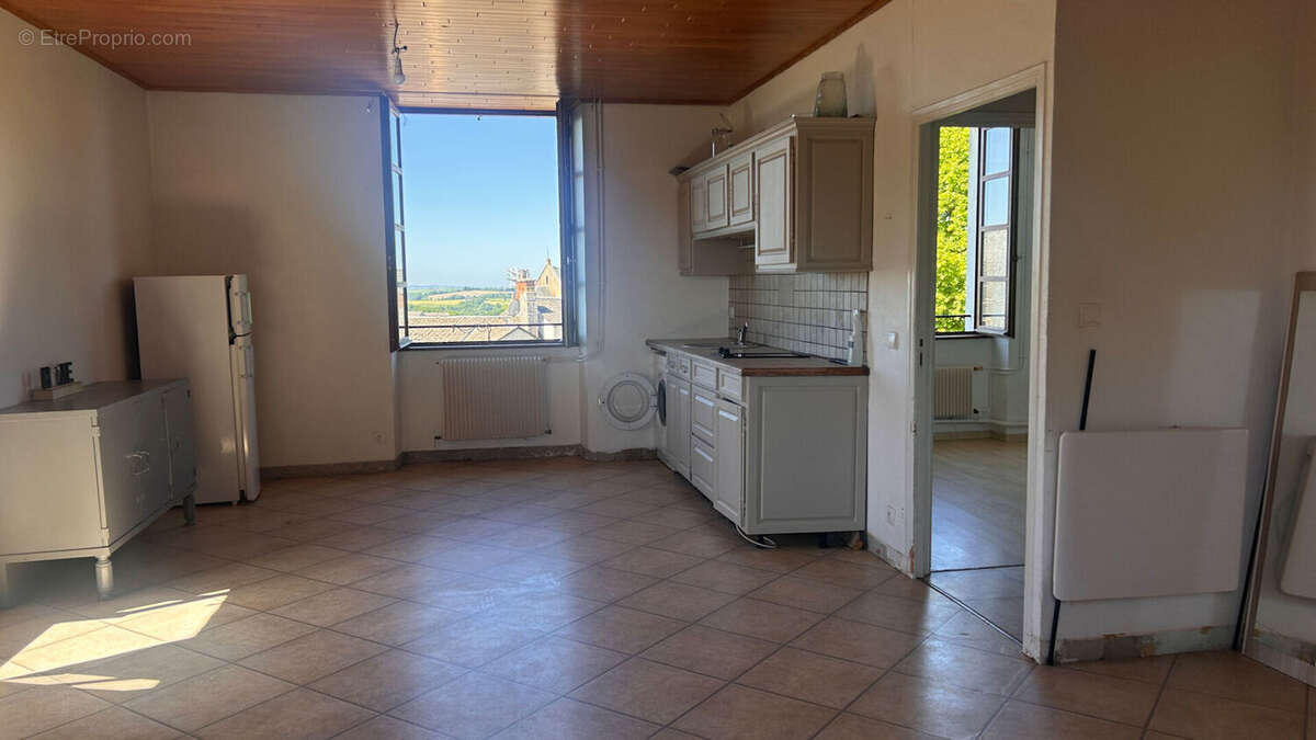 Bien rare en Aveyron : Ancien Couvent du XVIIIe Rénové en Grand Gîte & Bar Restaurant : - photo 17