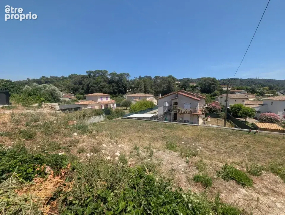 Photo Terrain à Pegomas au prix de 220 000€