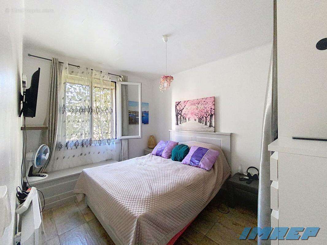 Appartement à MARSEILLE-9E