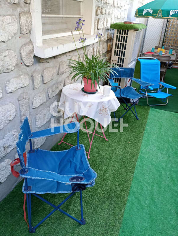 Maison à SAINTE-GENEVIEVE-DES-BOIS