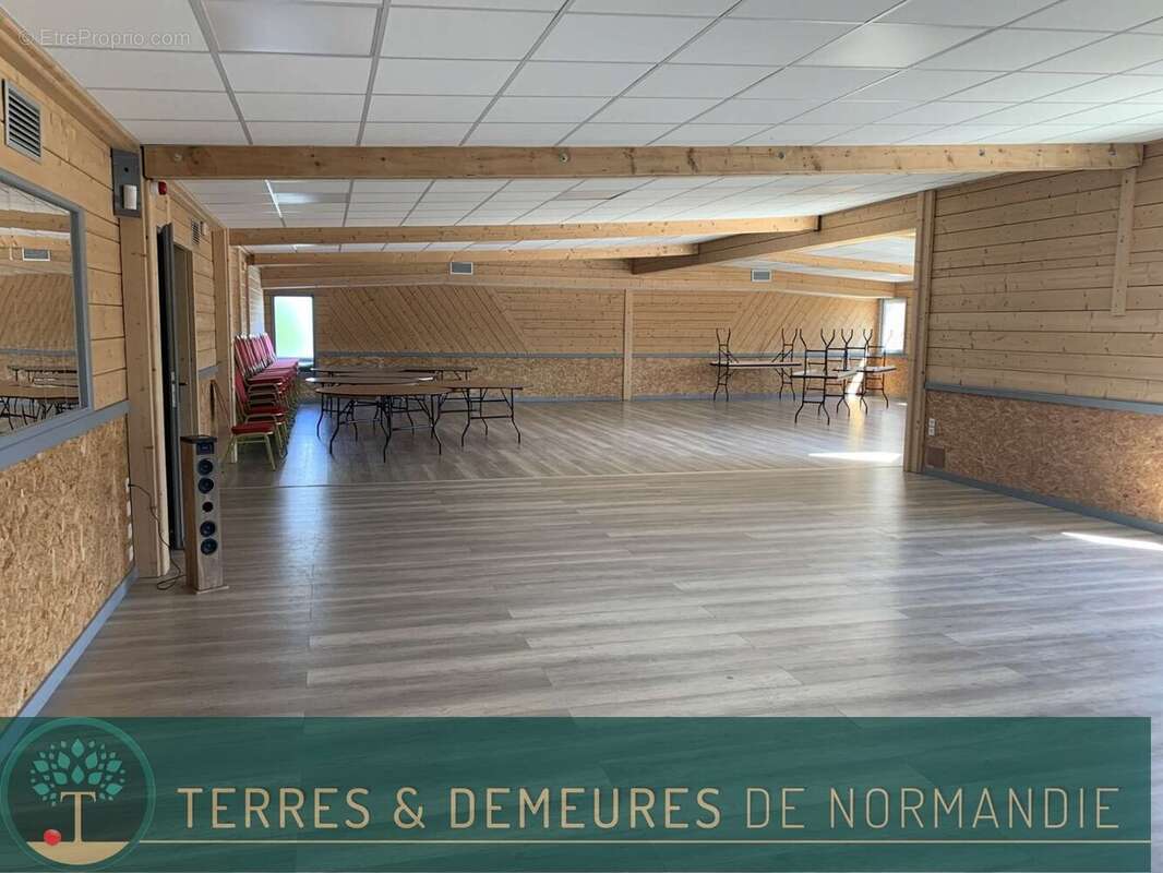 A VENDRE en NORMANDIE région de VIMOUTIERS (61120) un ensemble de bâtiments pour l'accueil d'événements : mariages, anniversaire - photo 13