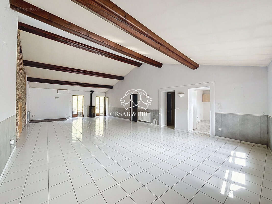 Appartement 109 m² à Ternand  - photo 7