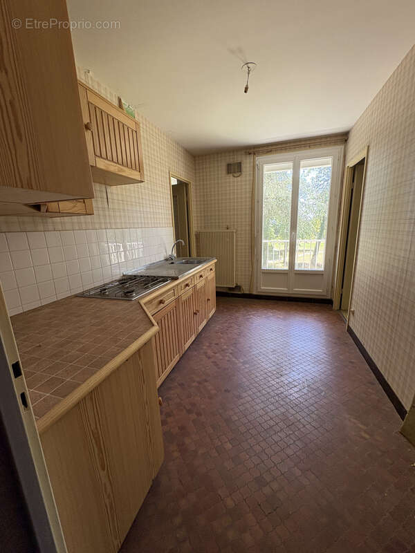 EN EXCLUSIVITÉ   Appartement avec balcon et vue dégagée sur parc   Vierzon - photo 3