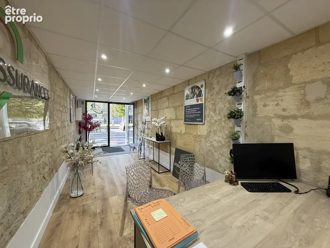 Lot de 2 murs commerciaux Stalingrad - photo 4