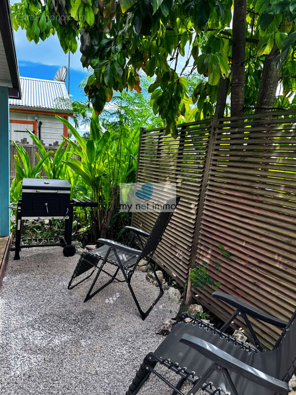 T2 indépendant avec terrasse   Secteur de la Toubana à 2 pas de la plage - photo 3