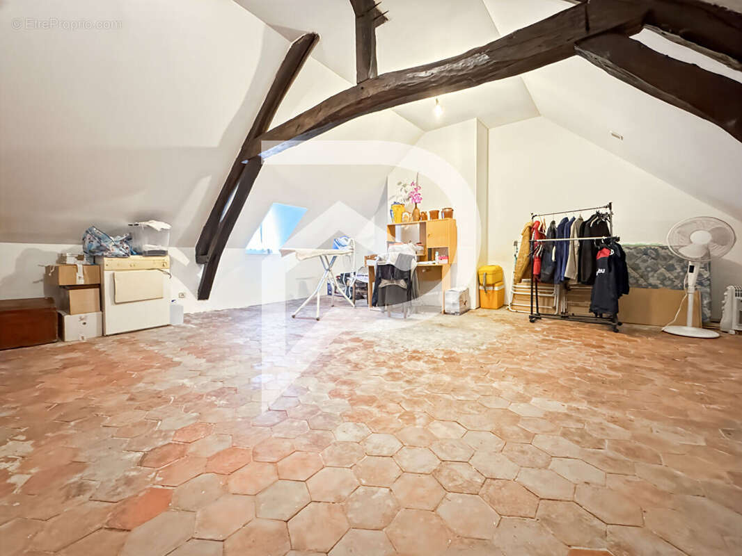 Maison à SAINTE-GENEVIEVE