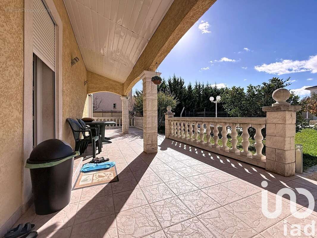 Photo 5 - Maison à SAINT-VICTORET