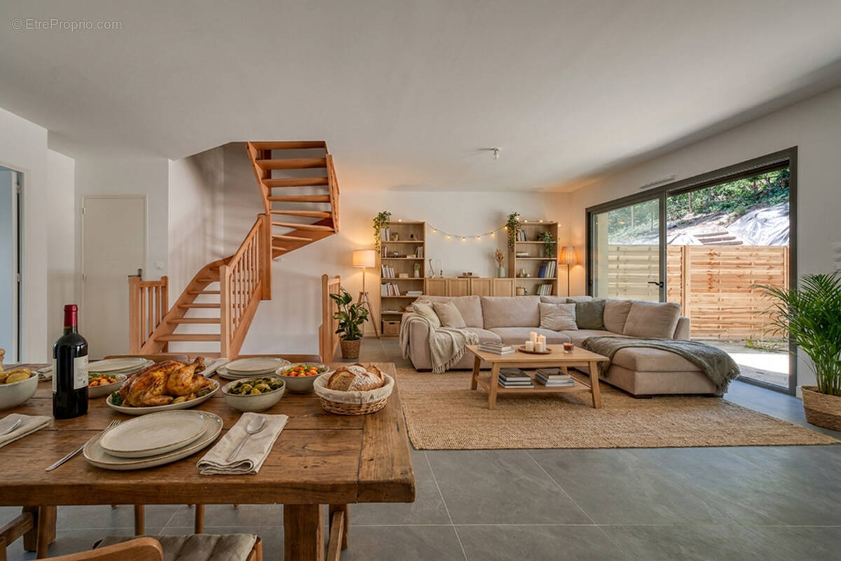 Maison à LIMOURS