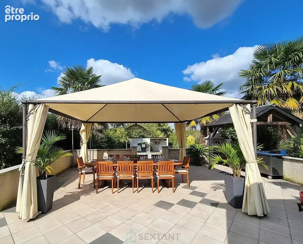Belles prestations : Maison 5 chambres, garage, piscine, jardin paysagé - photo 12