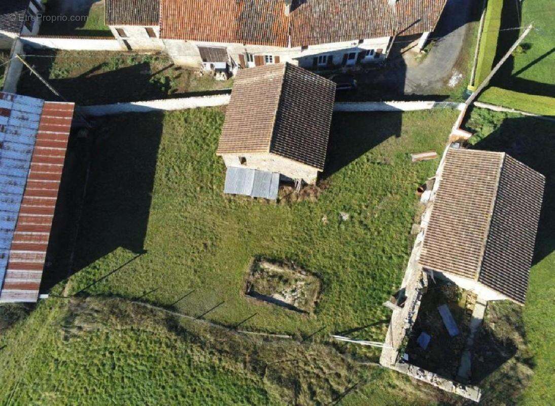 Maison à VILLEFAGNAN