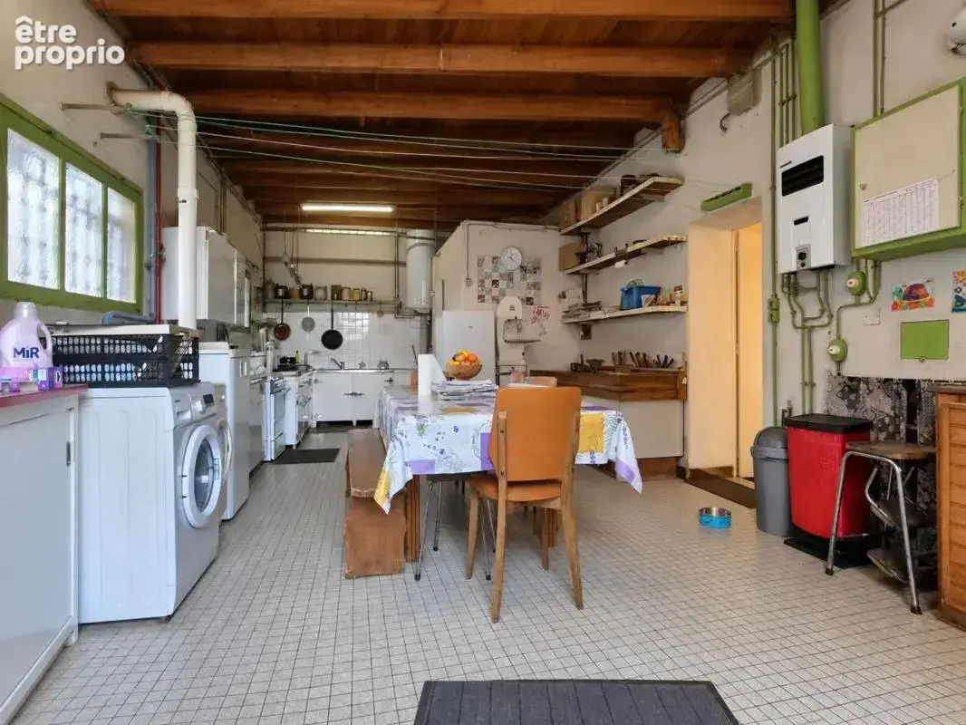  Maison de caractère aux multiples possibilités – Cœur de Saint-Laurent-de-Céris - photo 8
