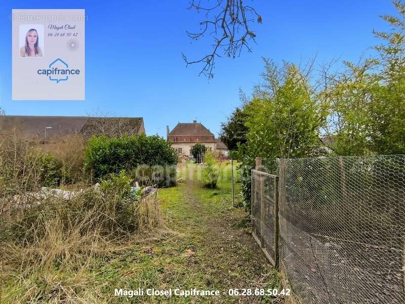 Maison, Ensemble immobilier – Deux habitations – Centre village 217 m2 - photo 13