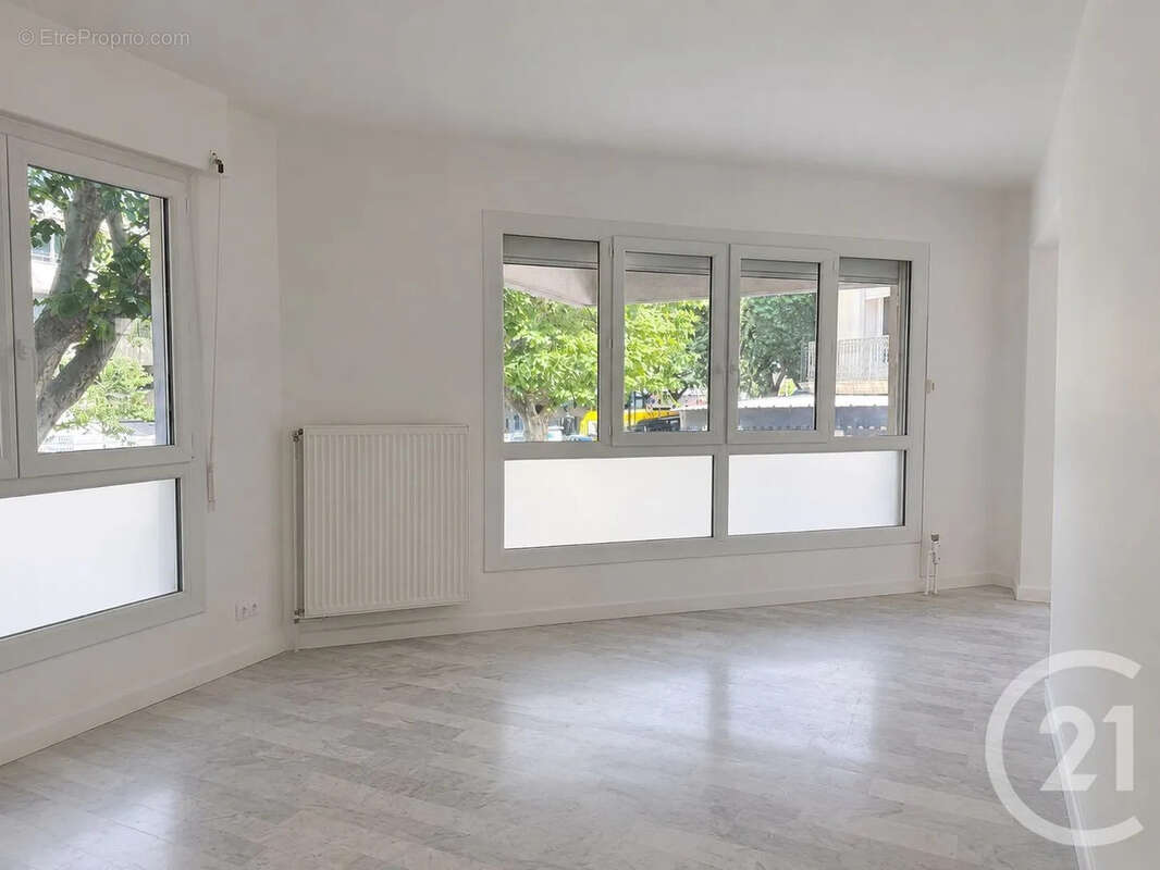 Appartement 64 m² à Sete  - photo 10