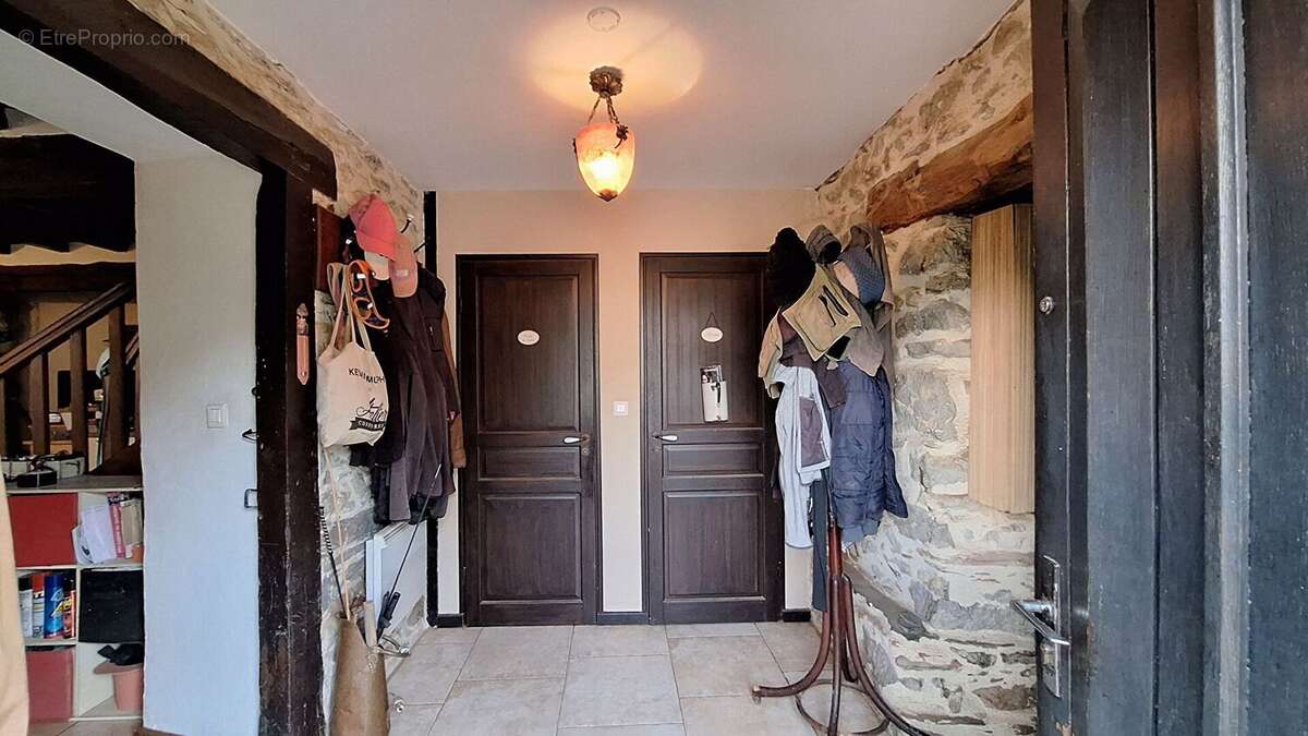Petite propriété équestre  sur 3800 m² - photo 5