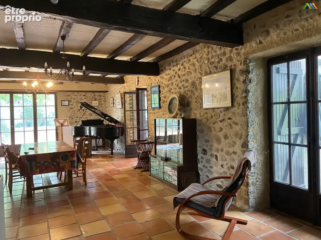 Maison 8 pièces 250 m² à vendre à Ogeu-Les-Bains (64680) - photo 8