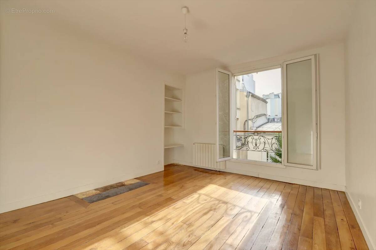 Appartement à PARIS-20E