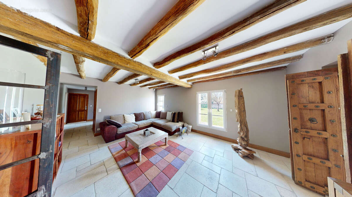 Maison à MARLES-EN-BRIE