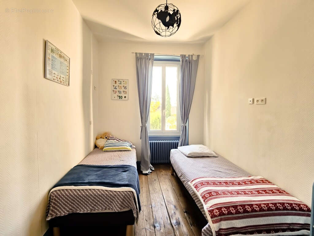 Maison à CHANAS