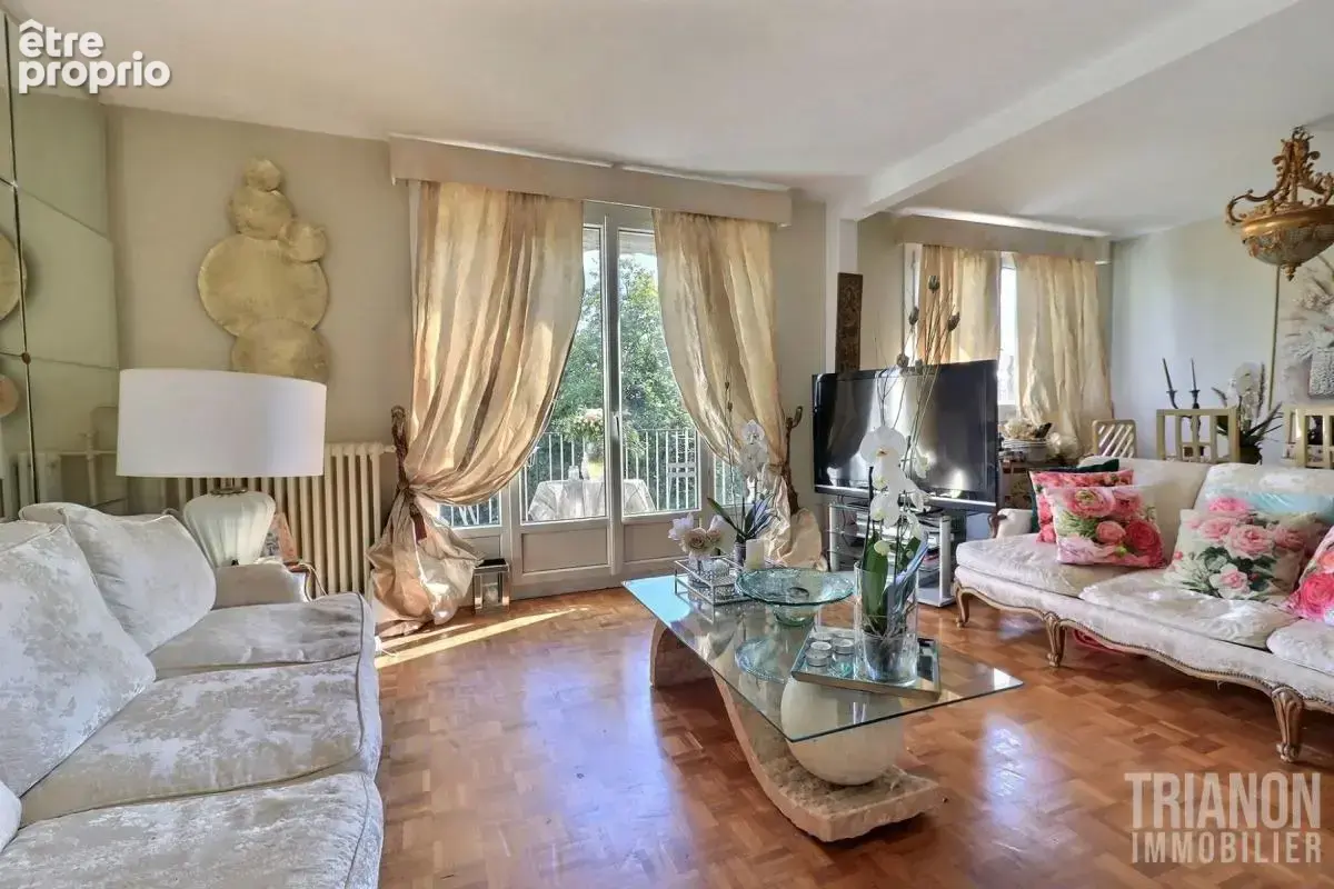 VENTE : appartement F5 (90 m²) à LA CELLE ST CLOUD. Résidence de Bel Ebat - photo 2