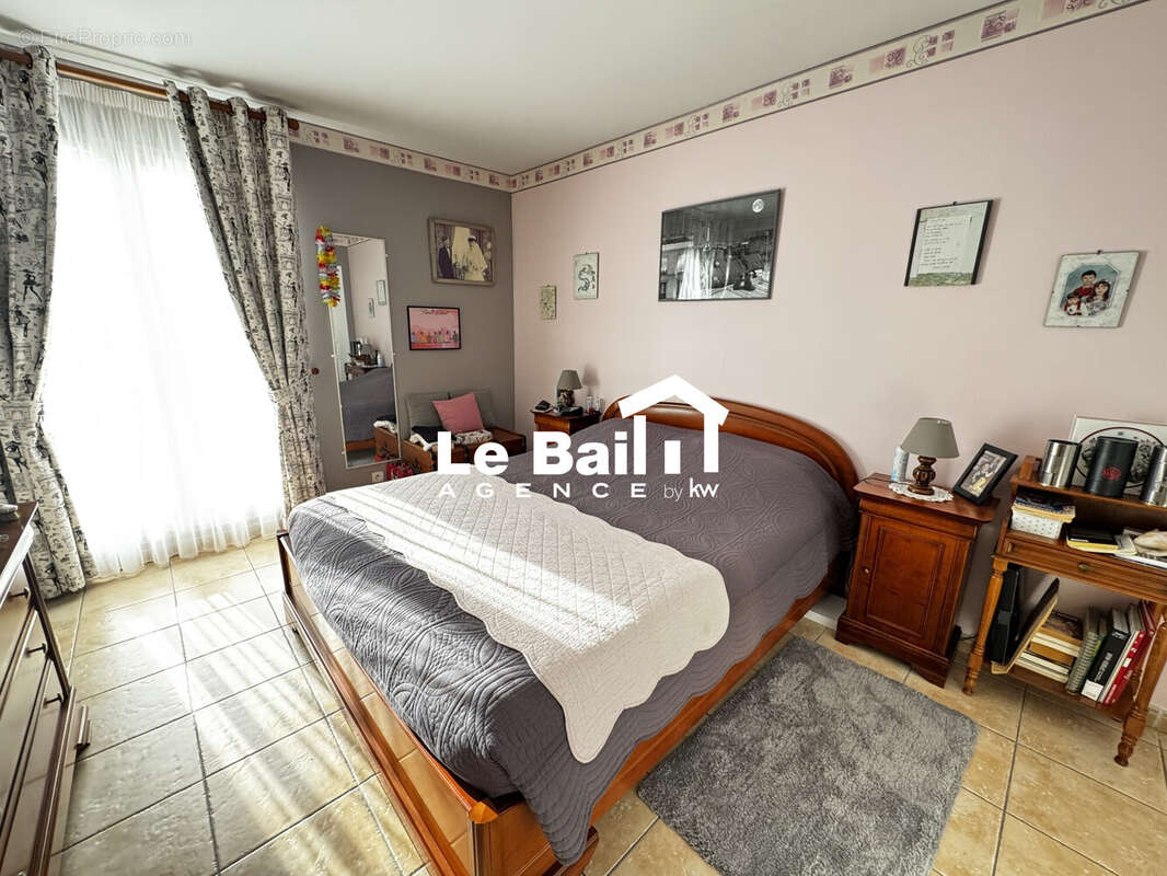 Maison 153 m² à Osny  - photo 9