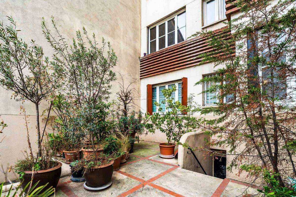 Appartement à PARIS-19E