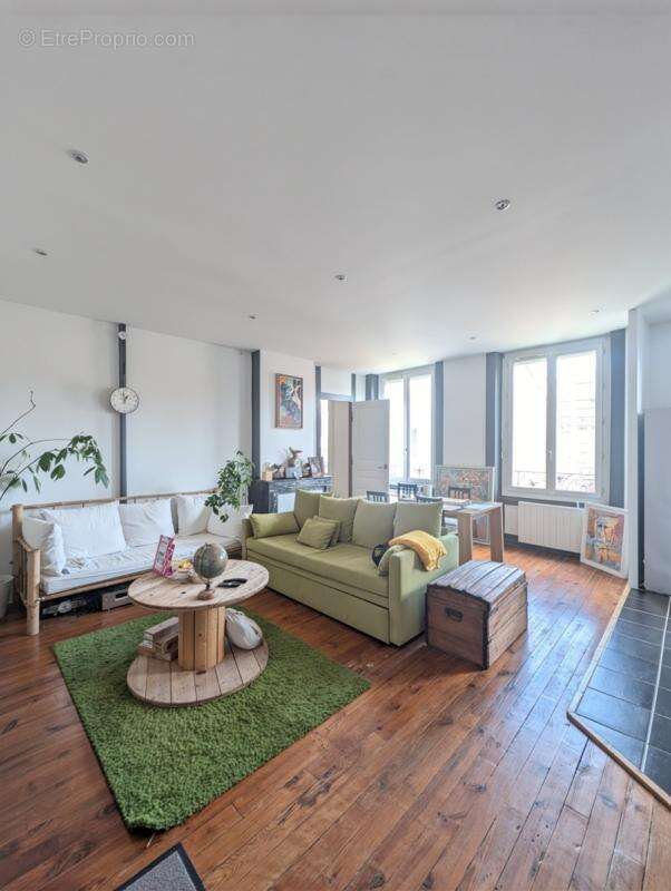 Appartement à SAINT-ETIENNE