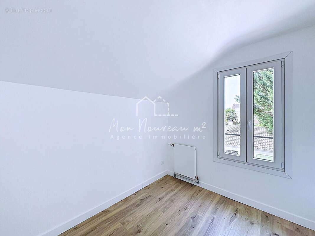 Maison entierement renovee (rer 7 min) - photo 9