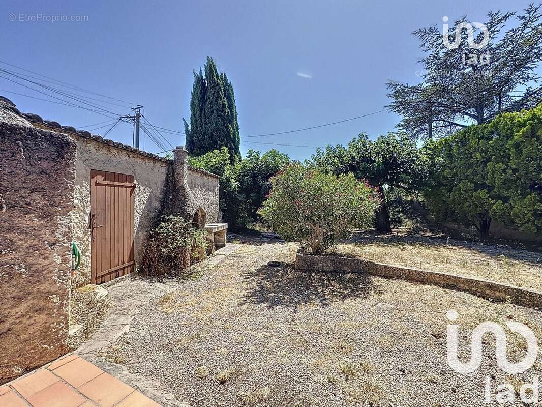 Photo 6 - Maison à SAINT-MITRE-LES-REMPARTS