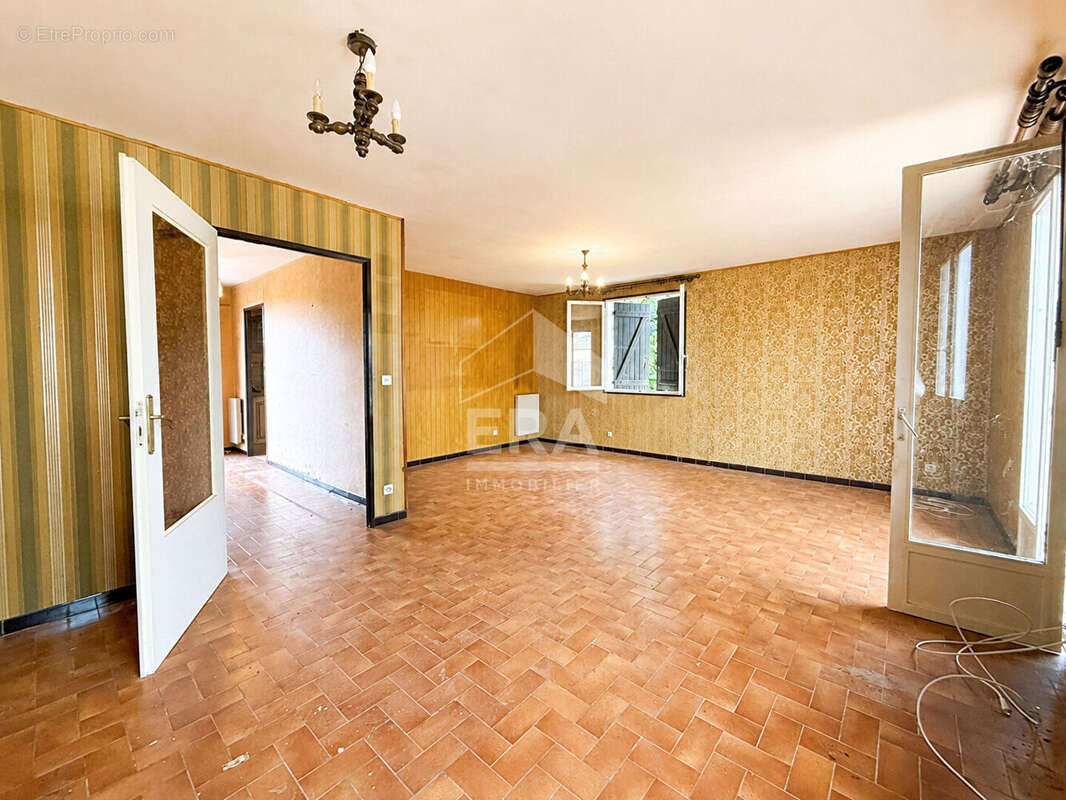 Maison à LA LANDE-DE-FRONSAC