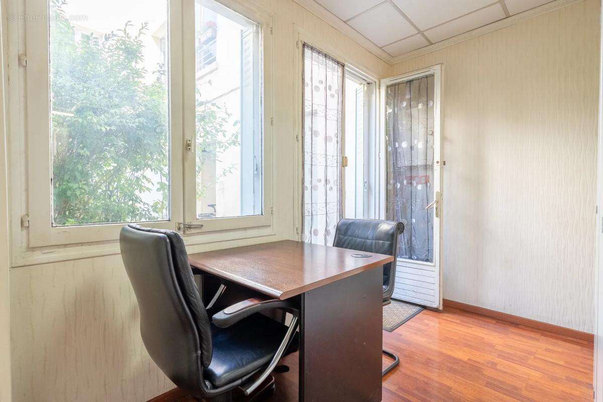 Appartement à PARIS-10E