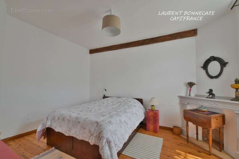 Dpt Tarn et Garonne (82), à vendre proche de MAUVEZIN et BEAUMONT DE LOMAGNE  maison T5 - photo 8