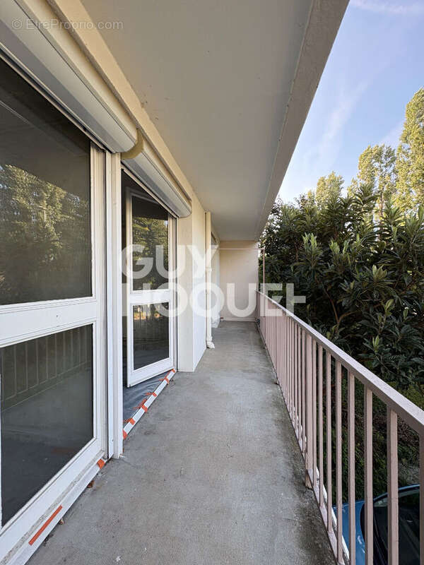 Appartement à GRIGNY