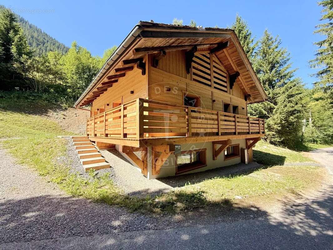Maison à LA CLUSAZ
