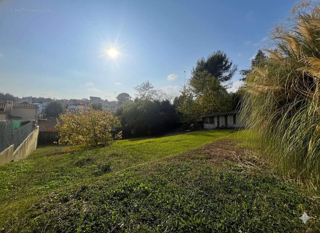 Maison avec terrain et stationnements proche village - photo 22