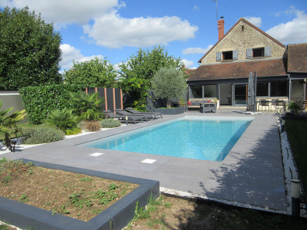 Maison à BADECON-LE-PIN