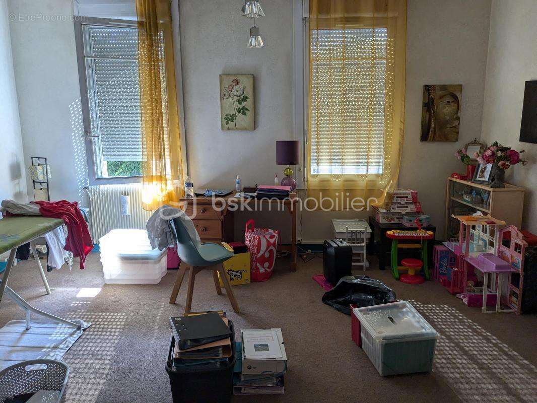 Maison à SAINT-SULPICE-DE-FALEYRENS