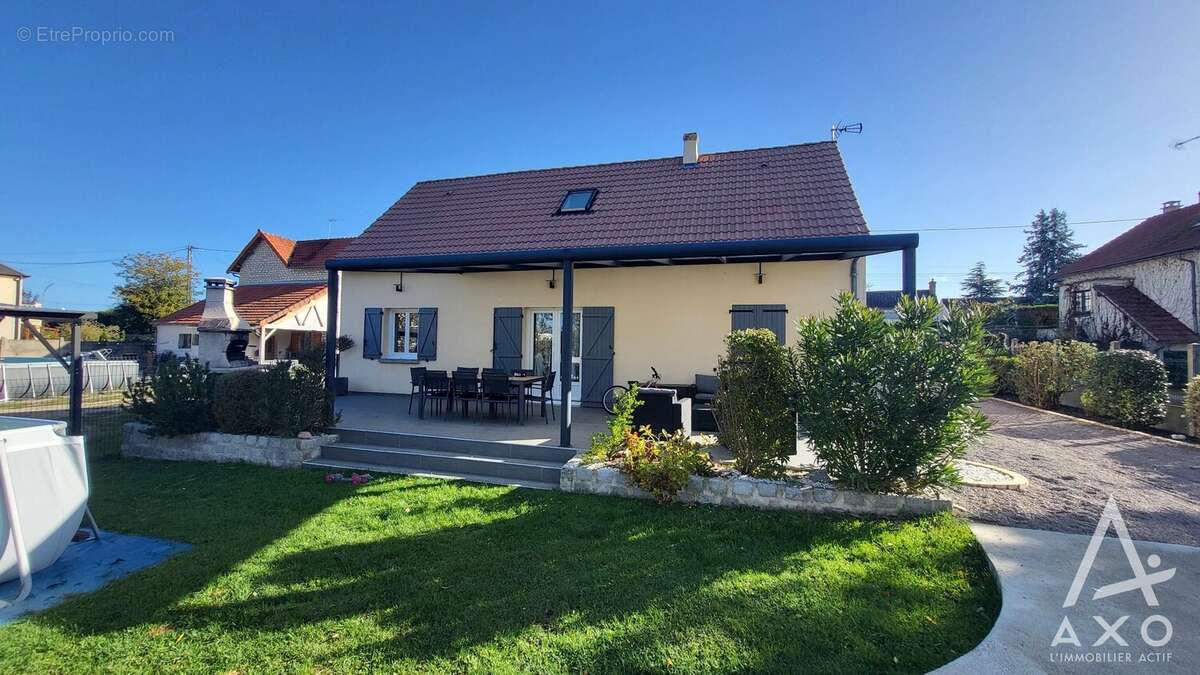 Maison à CHALETTE-SUR-LOING