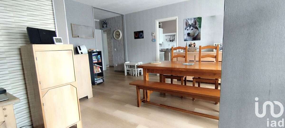 Photo 4 - Appartement à SAINT-PRIEST-EN-JAREZ