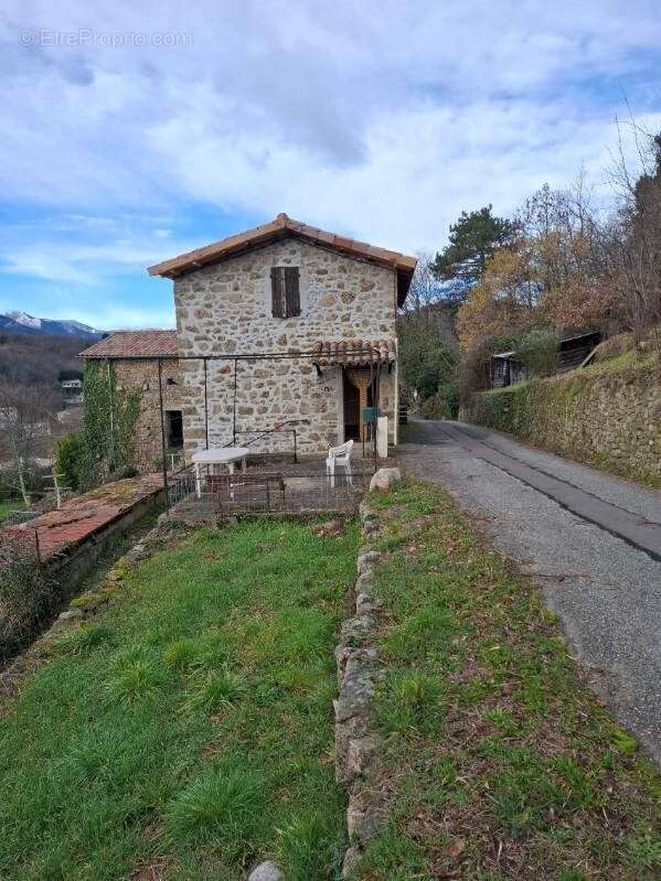 Maison 5 pièces 105 m² à vendre à Meyras (07380) - photo 2