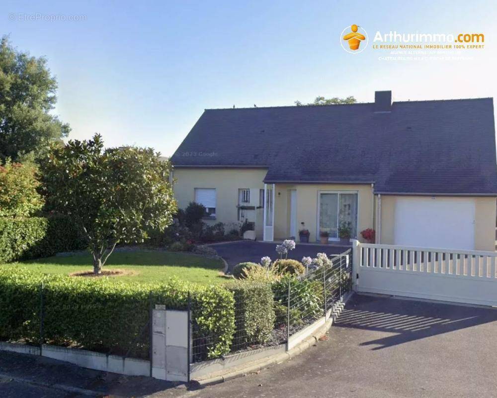 Maison à DOMAGNE