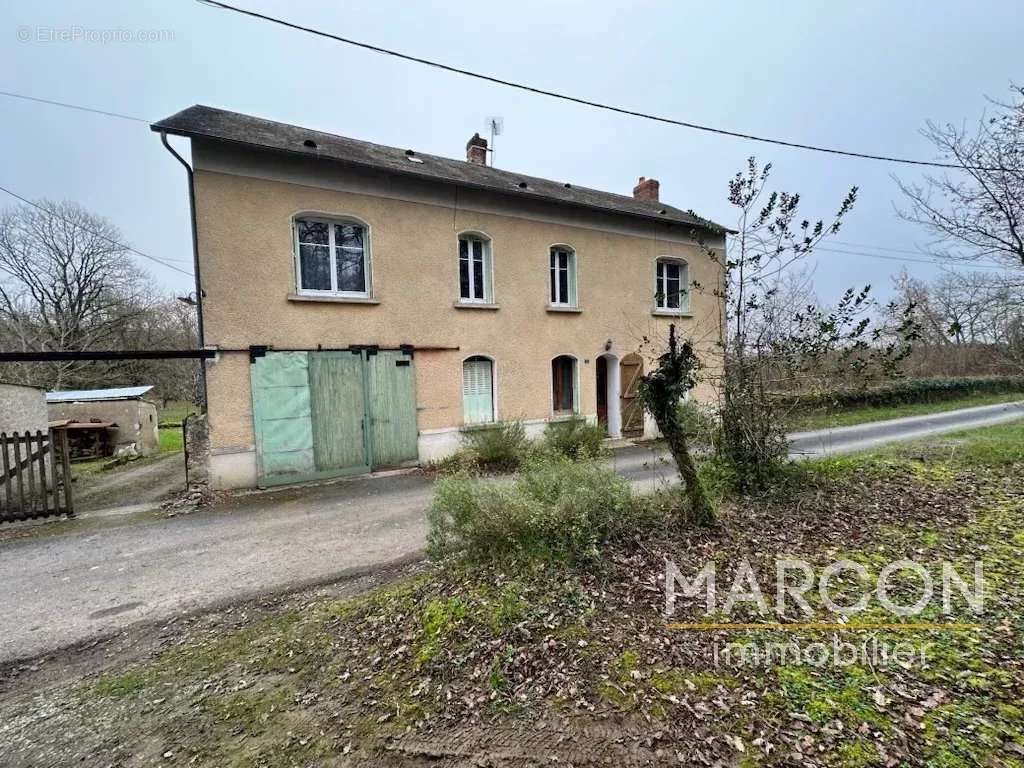 Maison à SAINT-GAULTIER