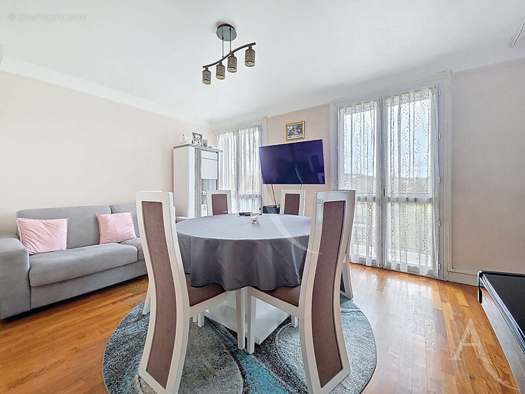 Appartement à MANTES-LA-JOLIE