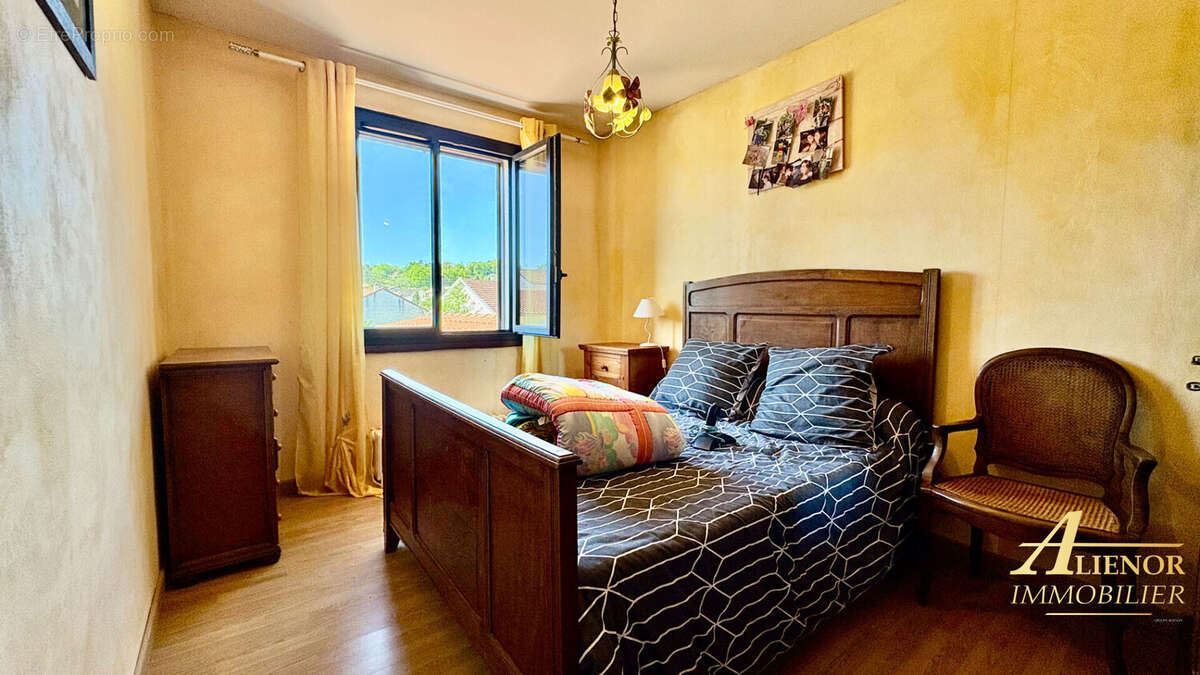 Maison à COULOUNIEIX-CHAMIERS
