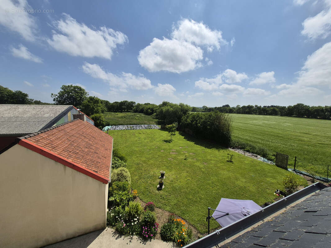 Maison à SAINT-MEEN