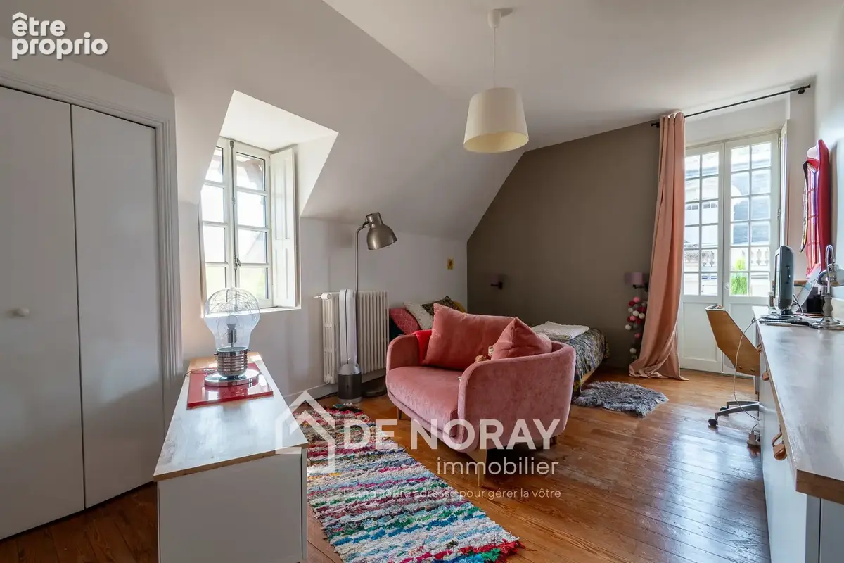 Propriété rare clos de mur 180m2 environ 4 chambres piscine et garage clos de mur - photo 13