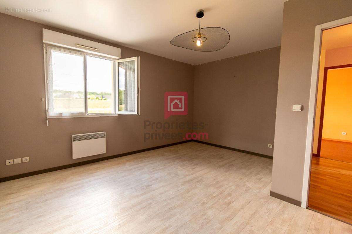 MAREUIL-LÈS-MEAUX  Maison récente 4 chambres avec jardin de 600 m² - photo 17