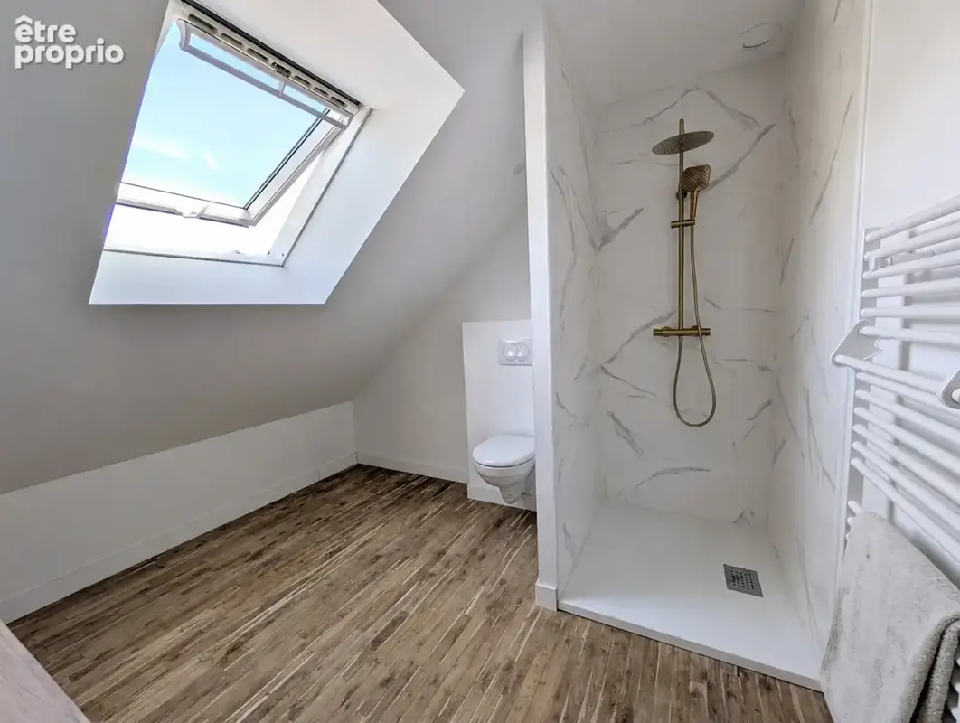 Maison rénovée - 5 pièces - MALESTROIT (56) - Vannes - terrain - photo 8