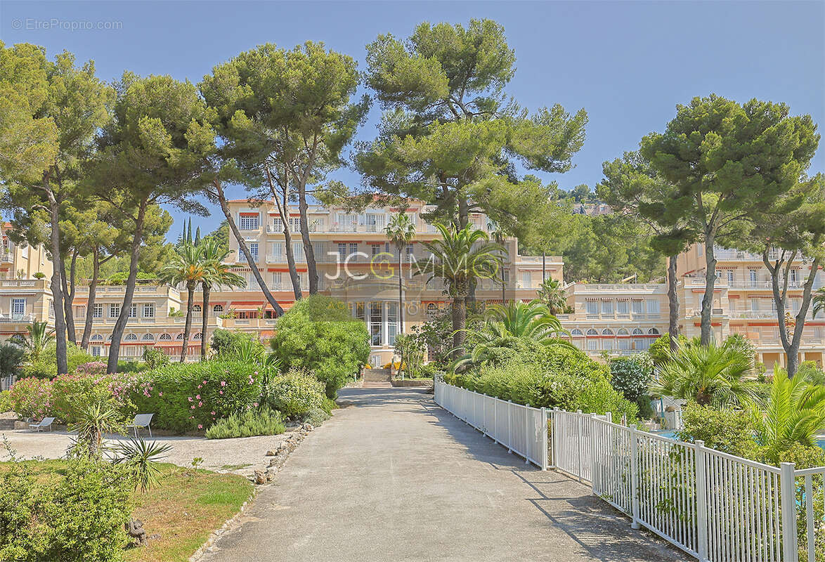 Appartement à HYERES